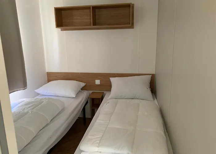 Mobil-Home Dan Dom